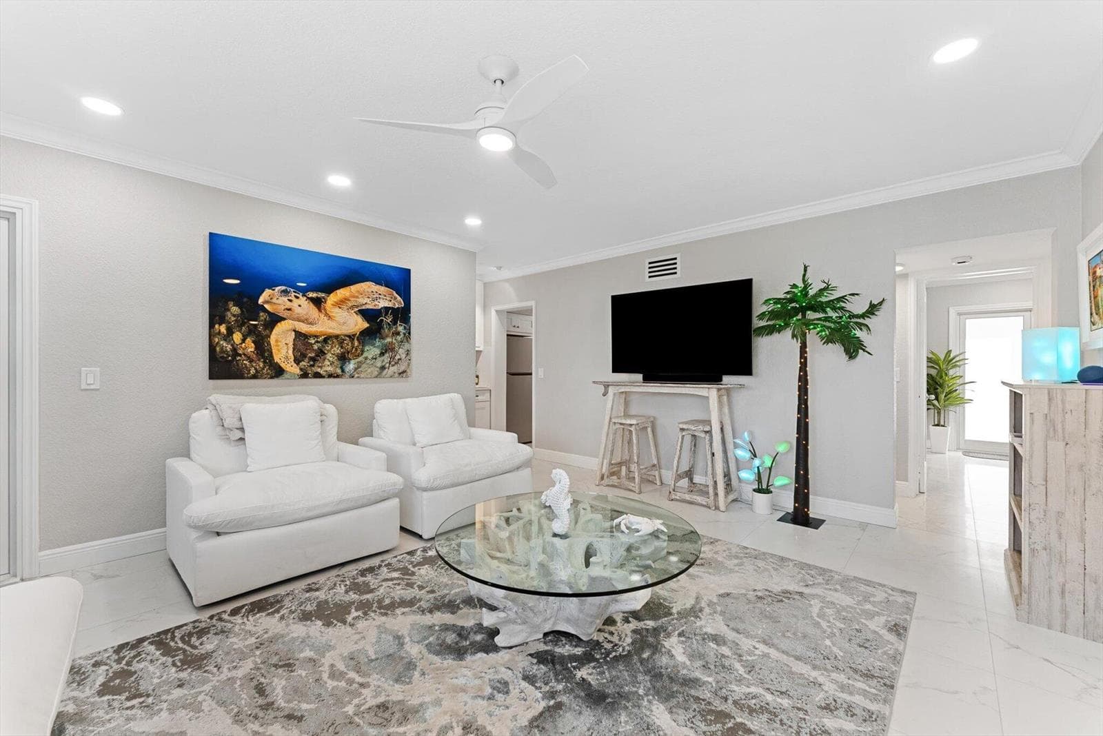 990 CASUARINA Road 4 photo 12
