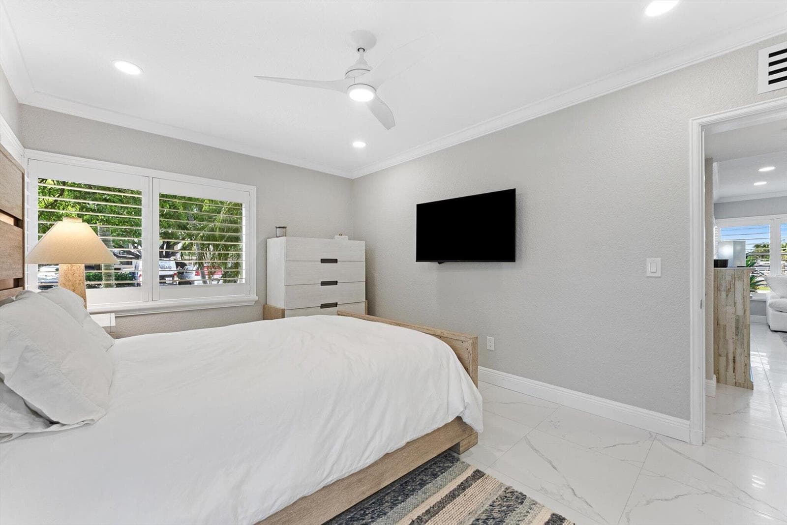 990 CASUARINA Road 4 photo 14