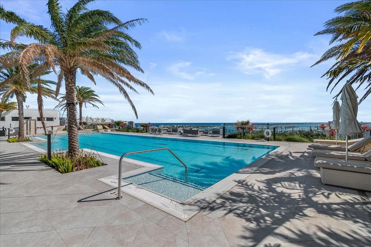 220 Lake Shore Drive 1413 photo 14