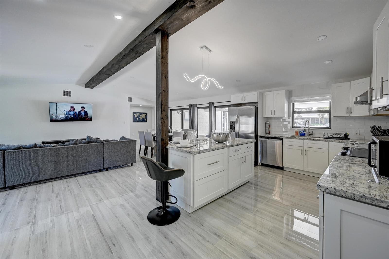 2507 BIMINI Lane photo 11