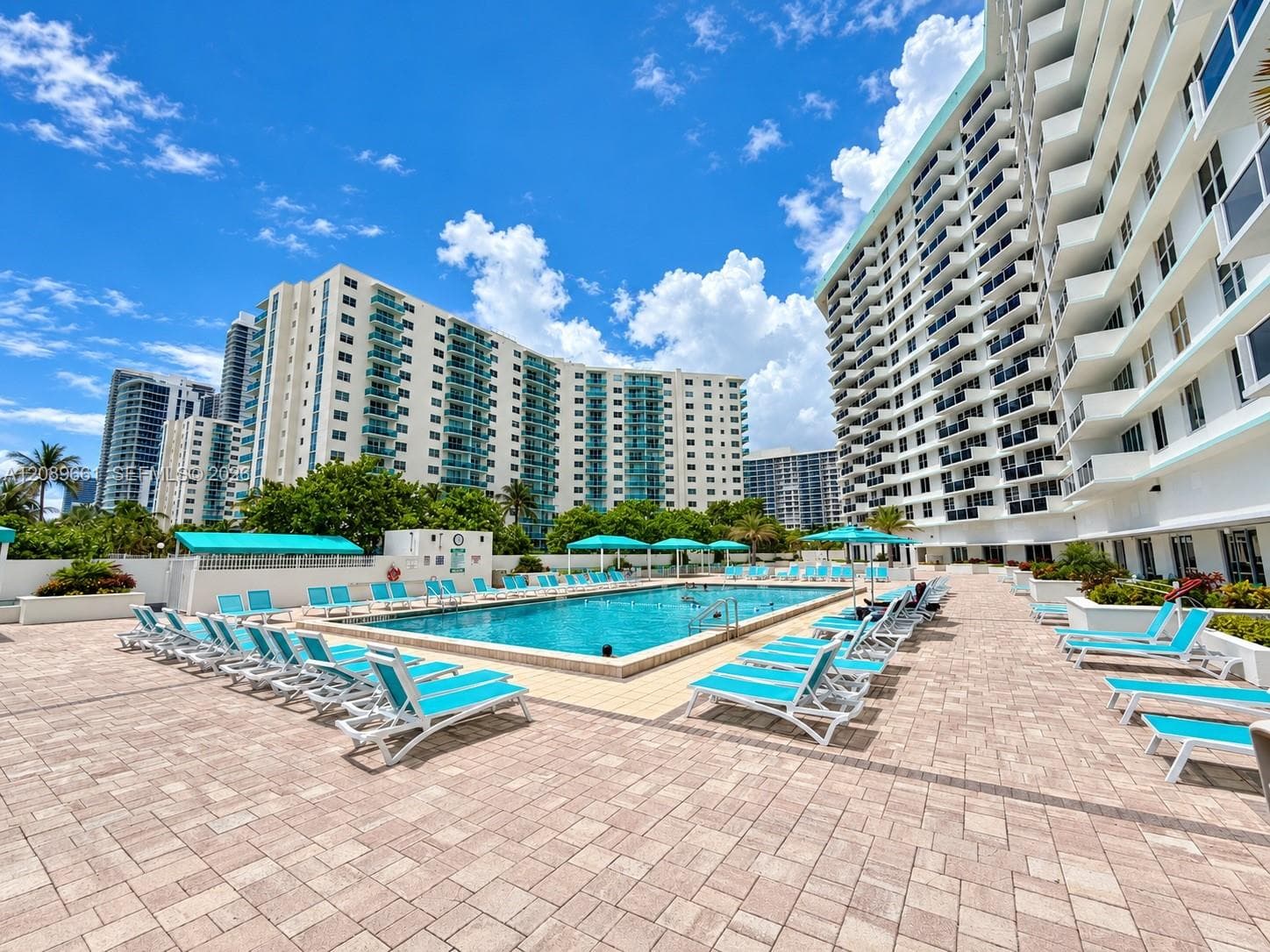 3725 S Ocean Dr 1404 photo 17