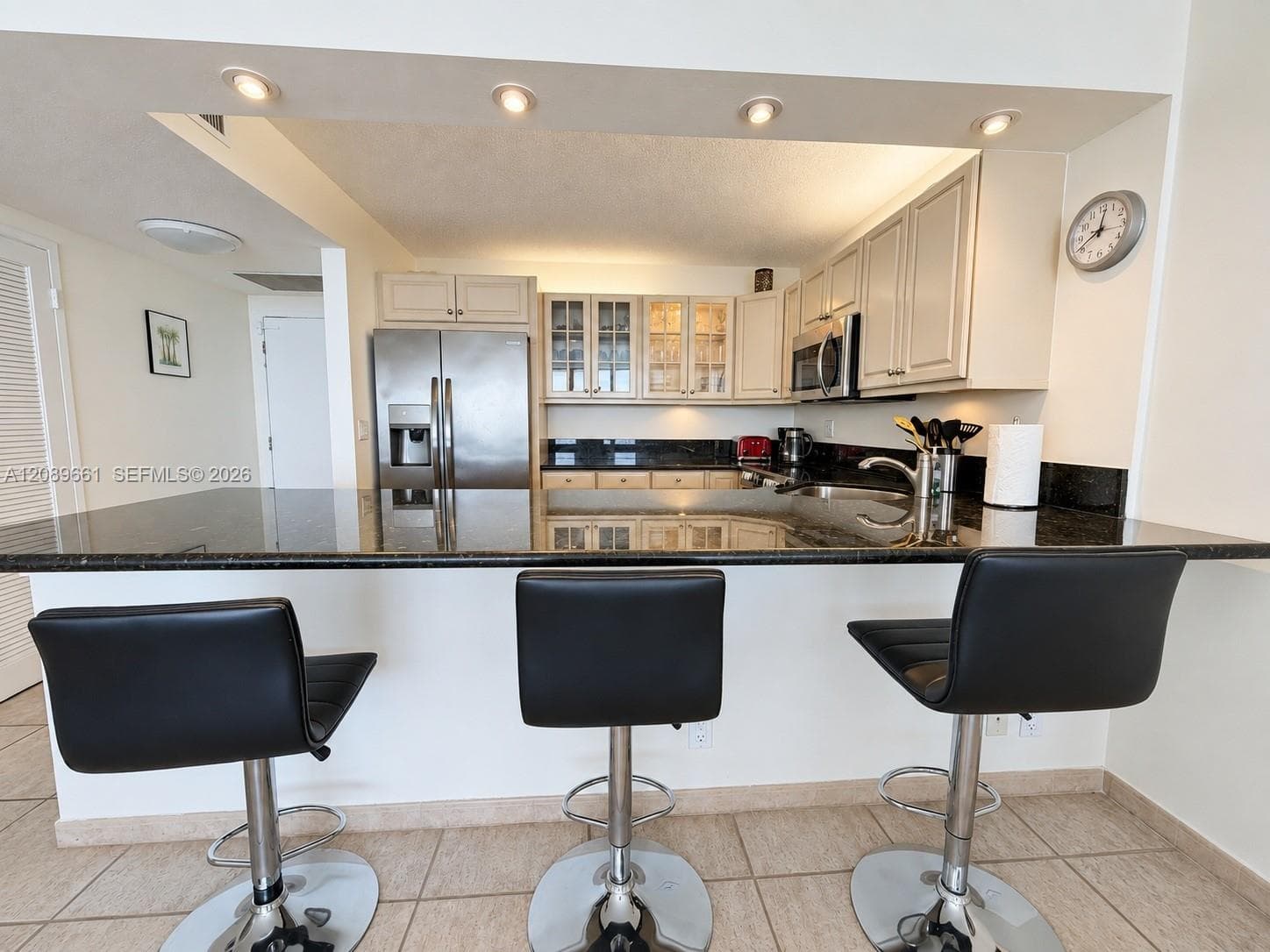 3725 S Ocean Dr 1404 photo 4