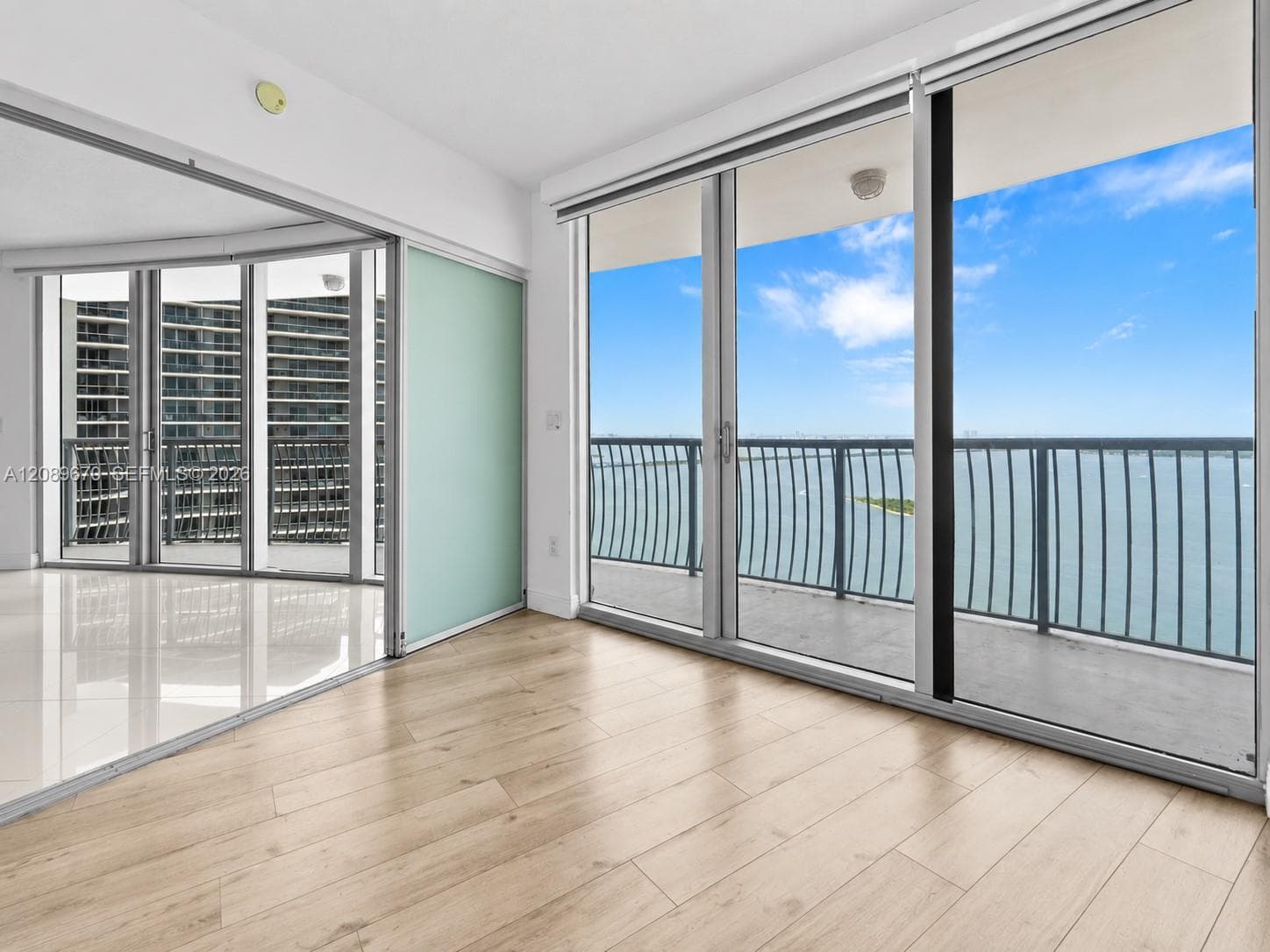 1750 N Bayshore Dr 4901 photo 16