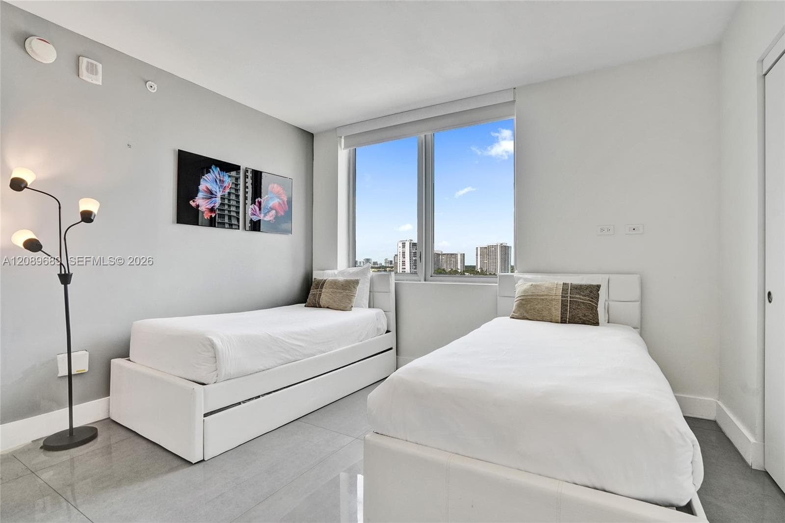 2600 E Hallandale Beach Blvd T1002 photo 22