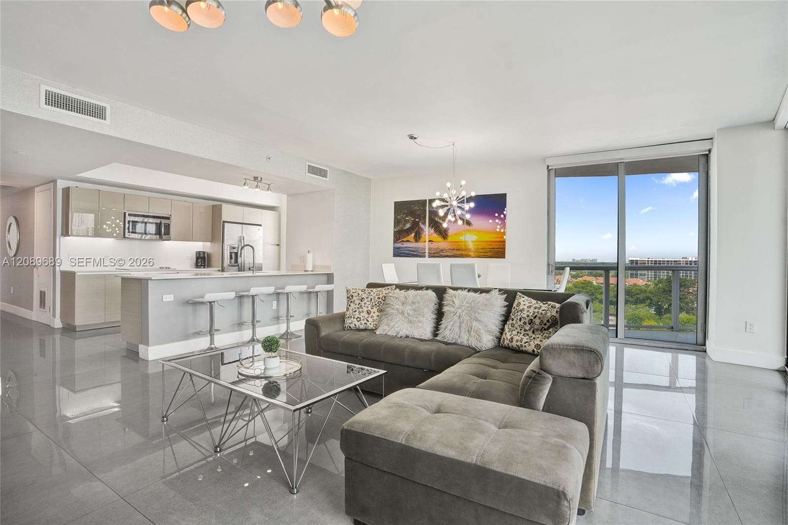 2600 E Hallandale Beach Blvd T1002 photo 3
