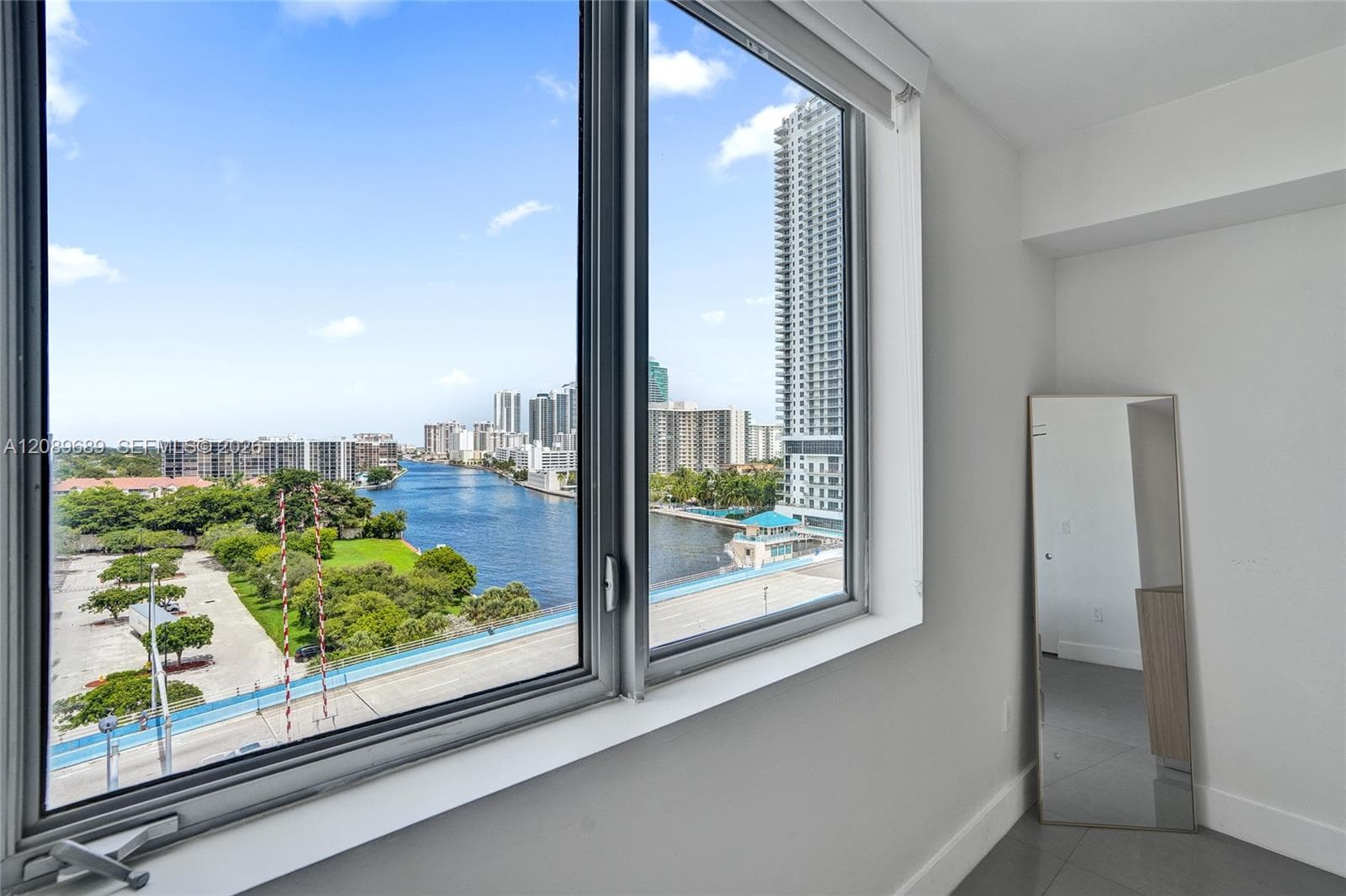 2600 E Hallandale Beach Blvd T1002 photo 18