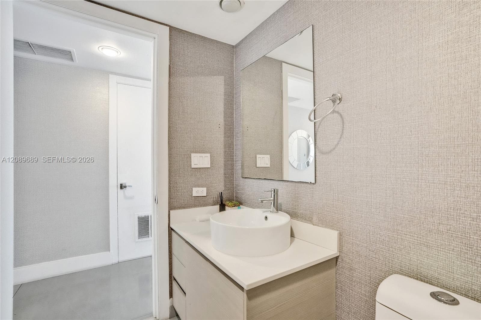 2600 E Hallandale Beach Blvd T1002 photo 25