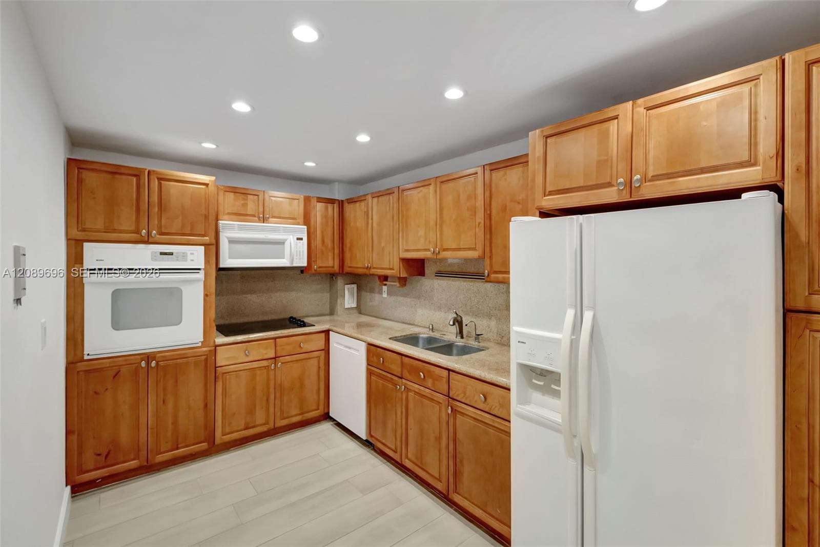 90 Edgewater Dr 327 photo 9