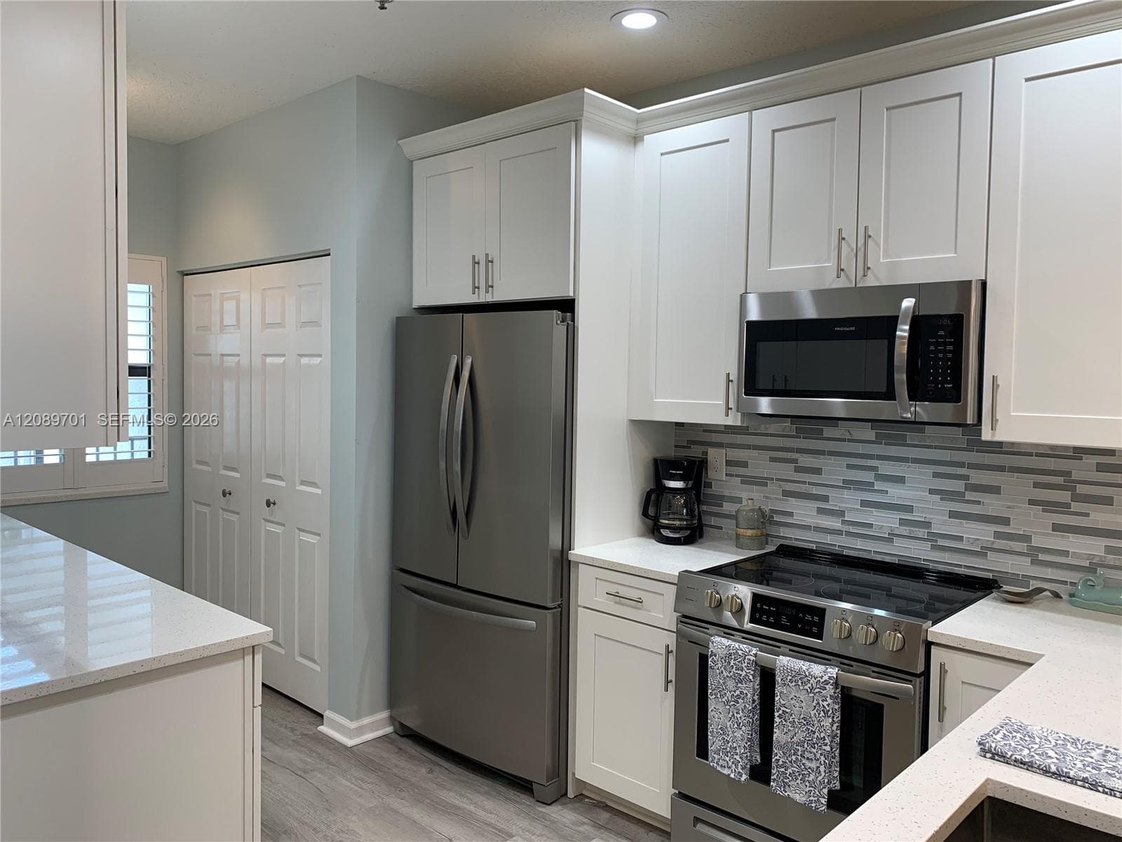 6082 SE Landing Way 10 photo 6