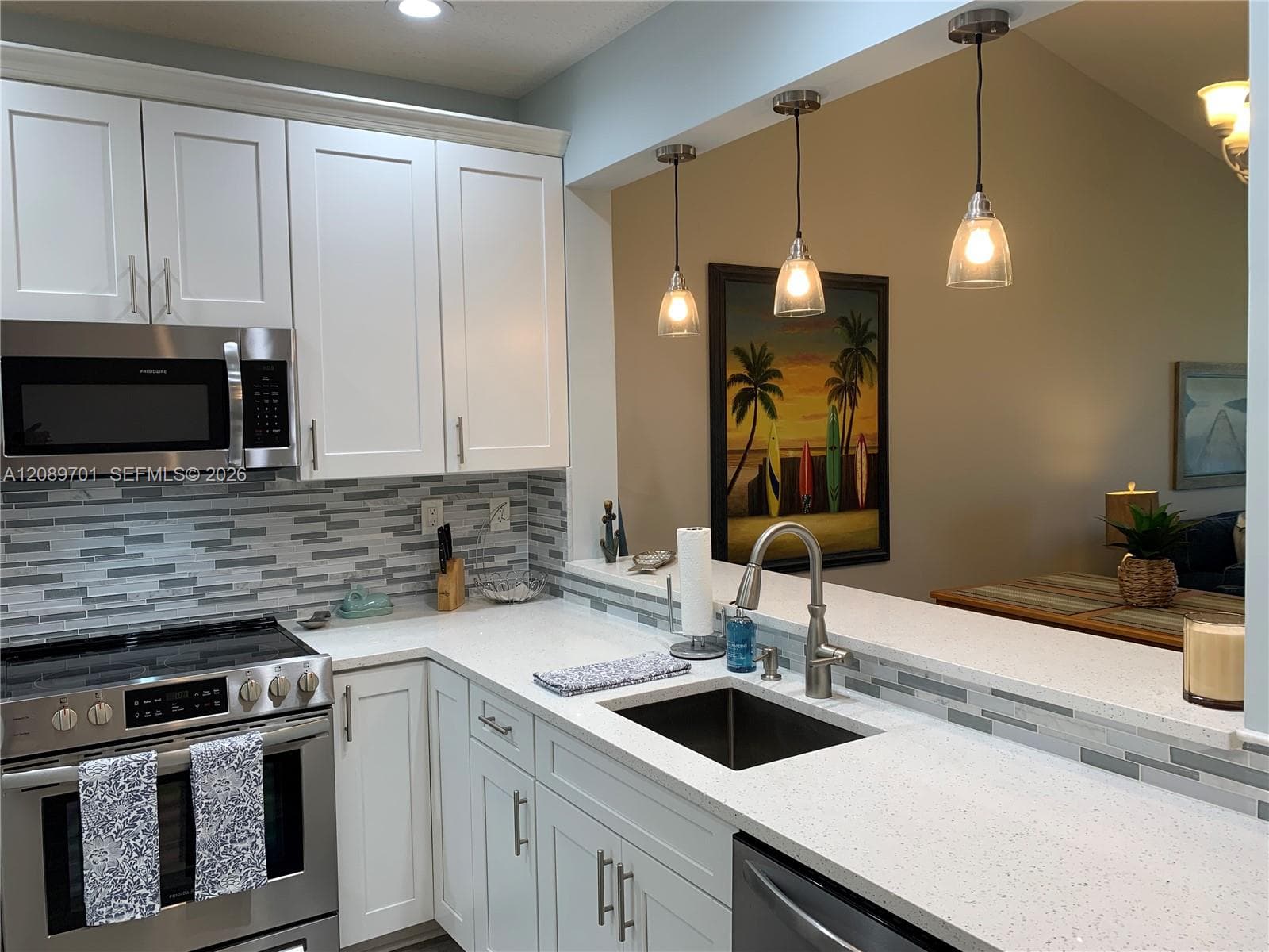 6082 SE Landing Way 10 photo 5