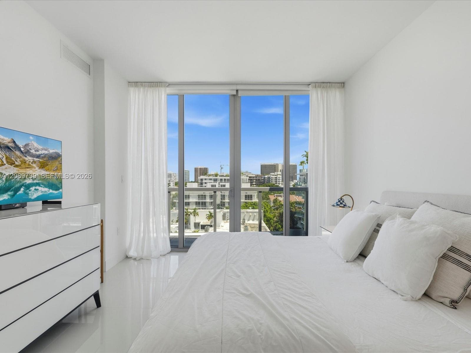 9940 W Bay Harbor Dr 7C-N photo 23
