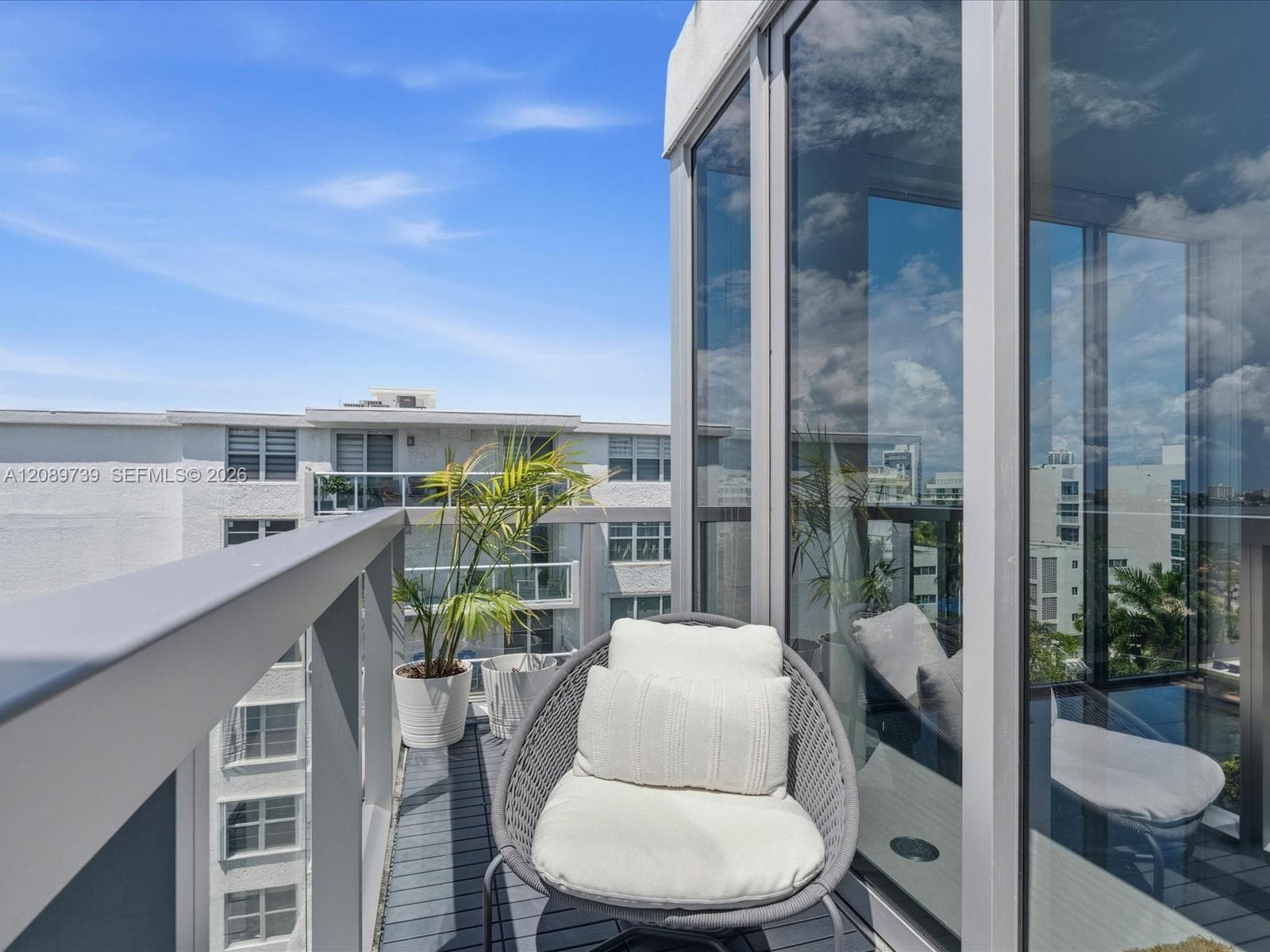 9940 W Bay Harbor Dr 7C-N photo 17