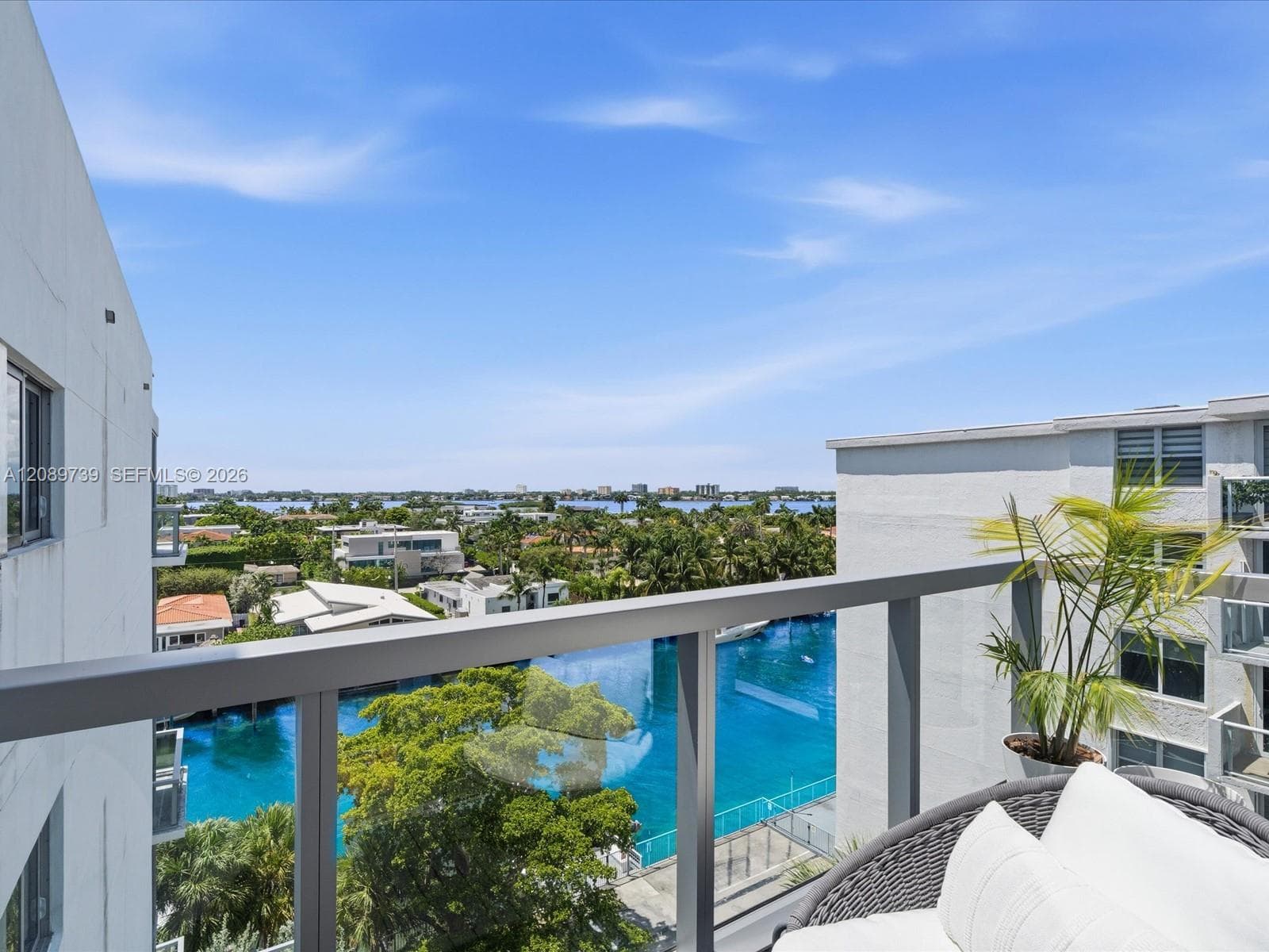 9940 W Bay Harbor Dr 7C-N photo 15