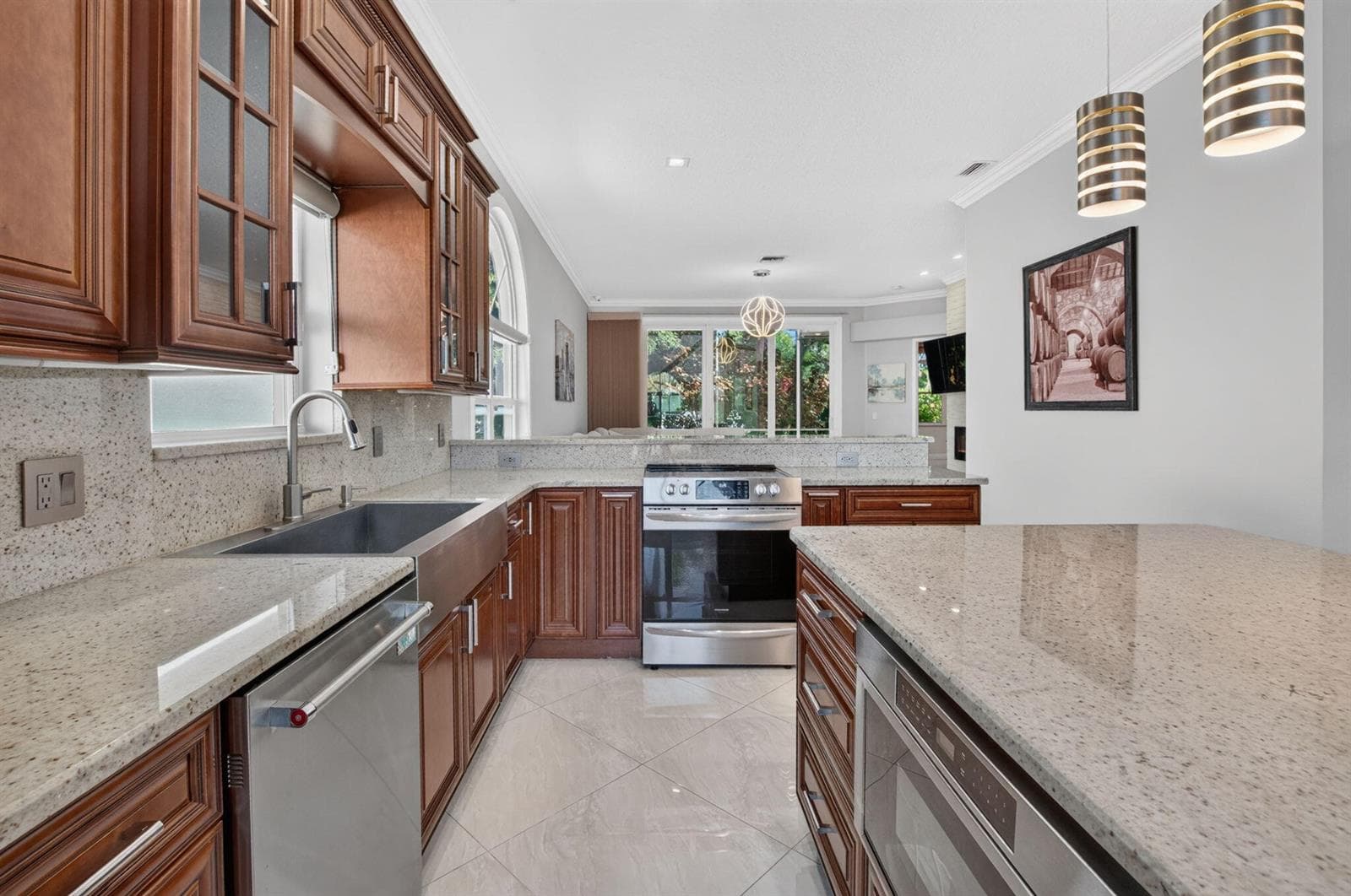 5351 Ventura Drive photo 5