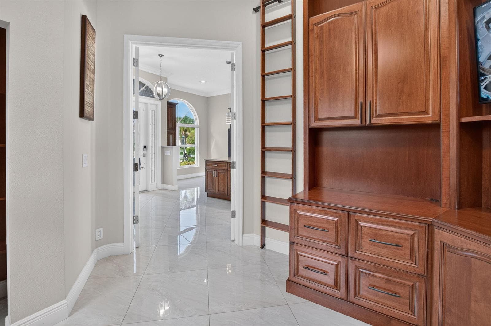 5351 Ventura Drive photo 9