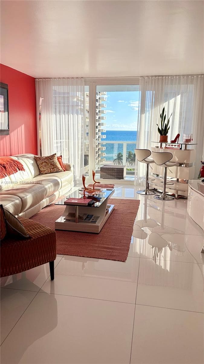 5700 Collins Ave 11B photo 9