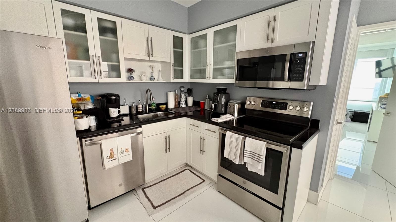 5700 Collins Ave 11B photo 10