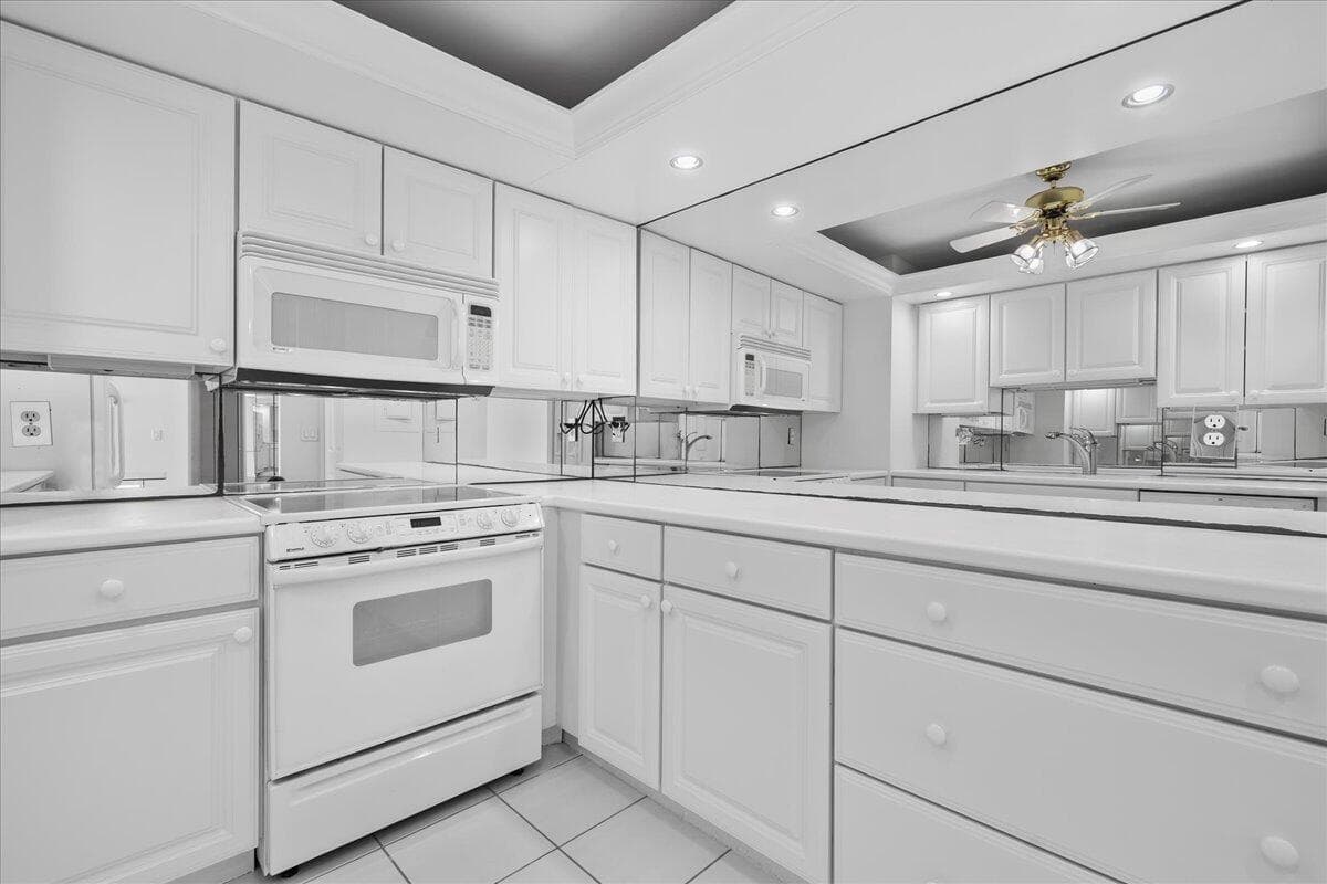 5200 N FLAGLER Drive 2402 photo 22