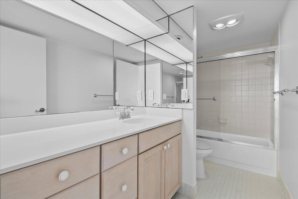 5200 N FLAGLER Drive 2402 photo 9