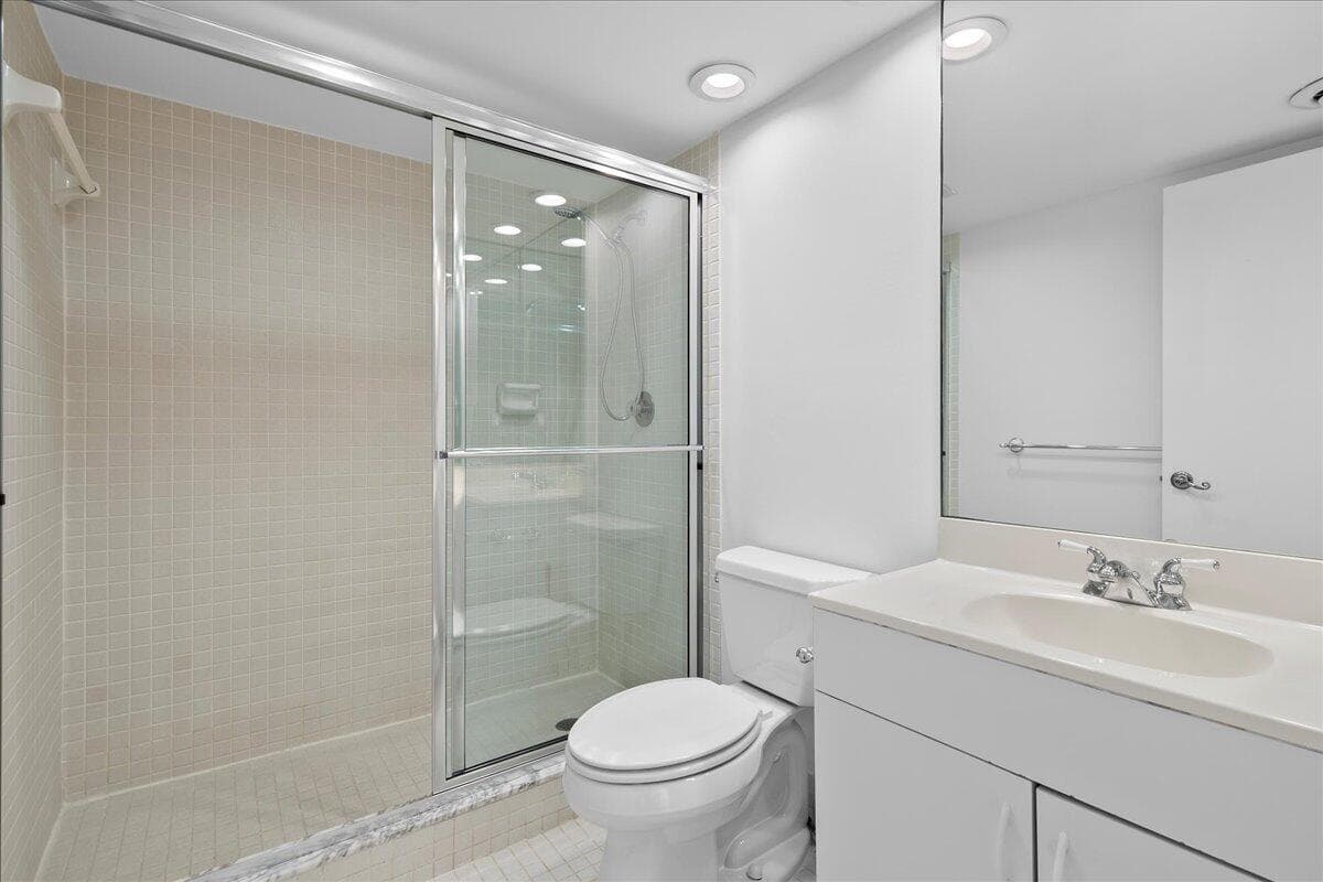5200 N FLAGLER Drive 2402 photo 10