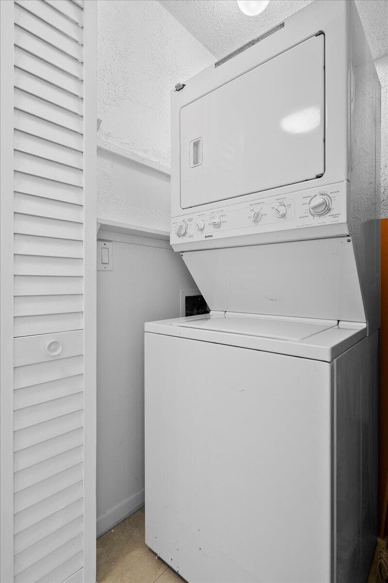 5200 N FLAGLER Drive 2402 photo 11