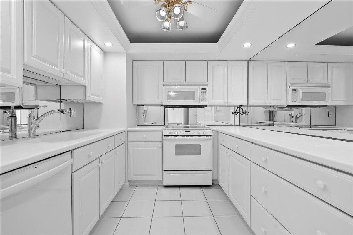 5200 N FLAGLER Drive 2402 photo 8