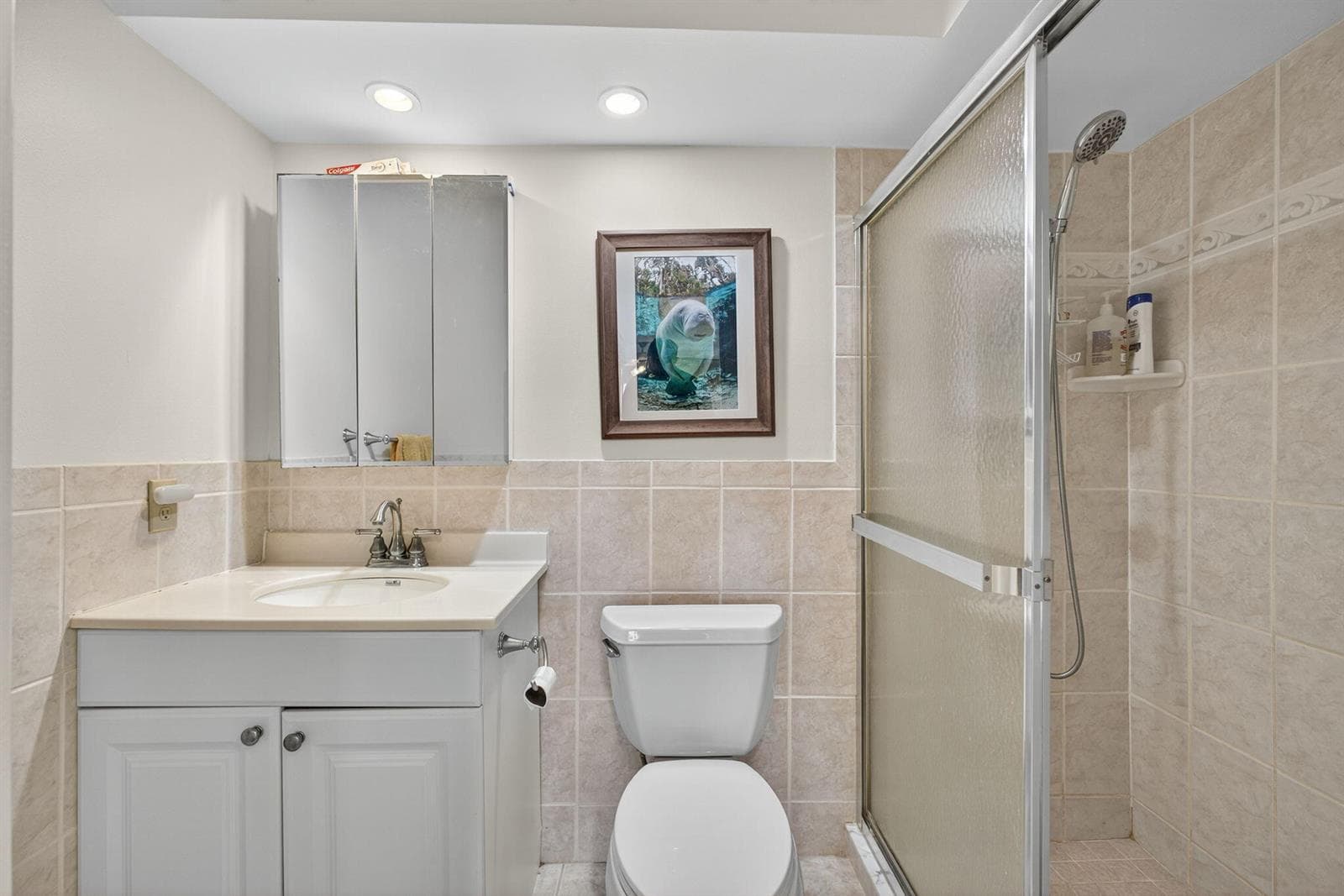 111 Shore Court 301 photo 22
