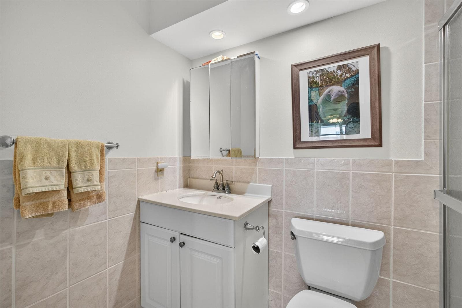 111 Shore Court 301 photo 24