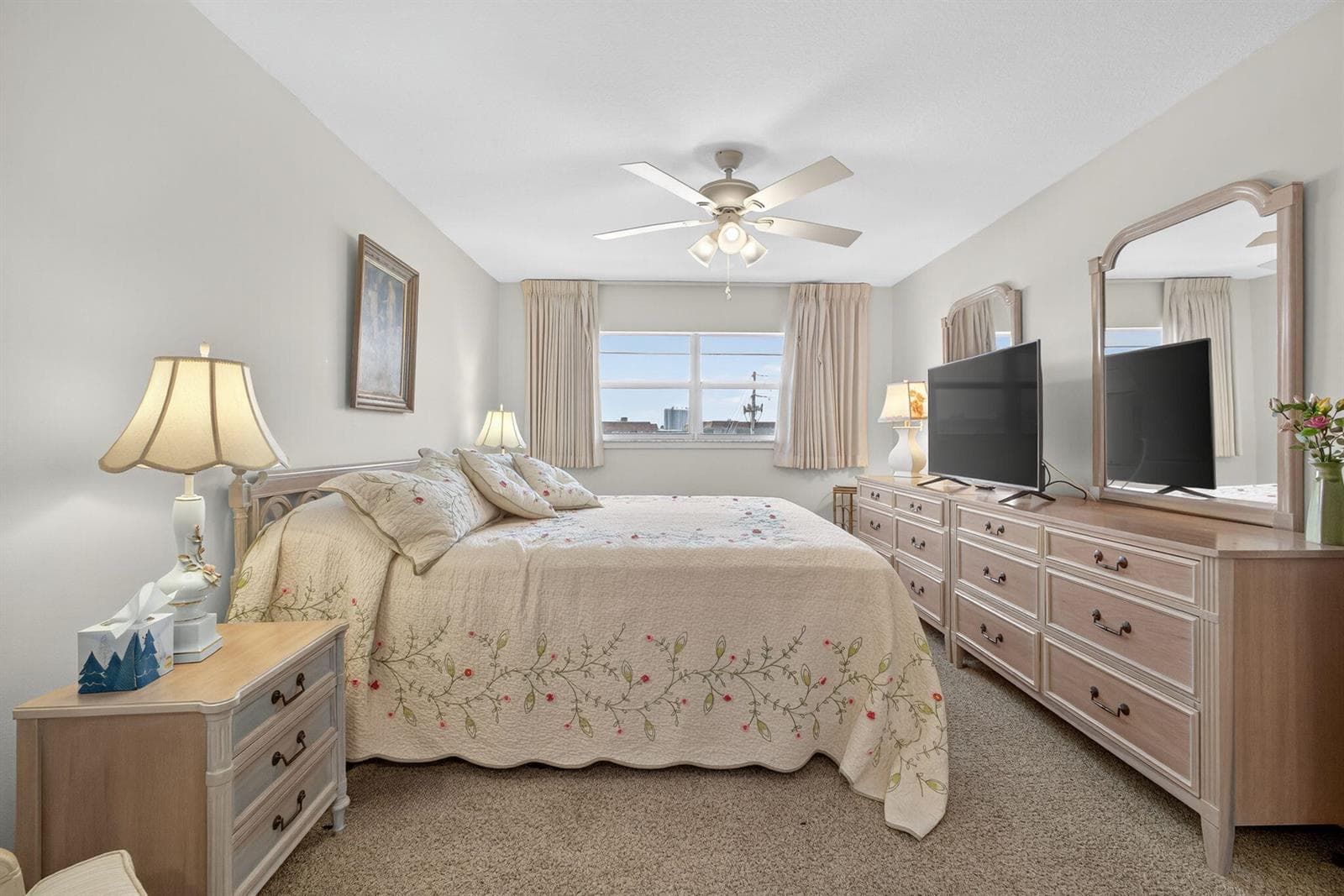 111 Shore Court 301 photo 19