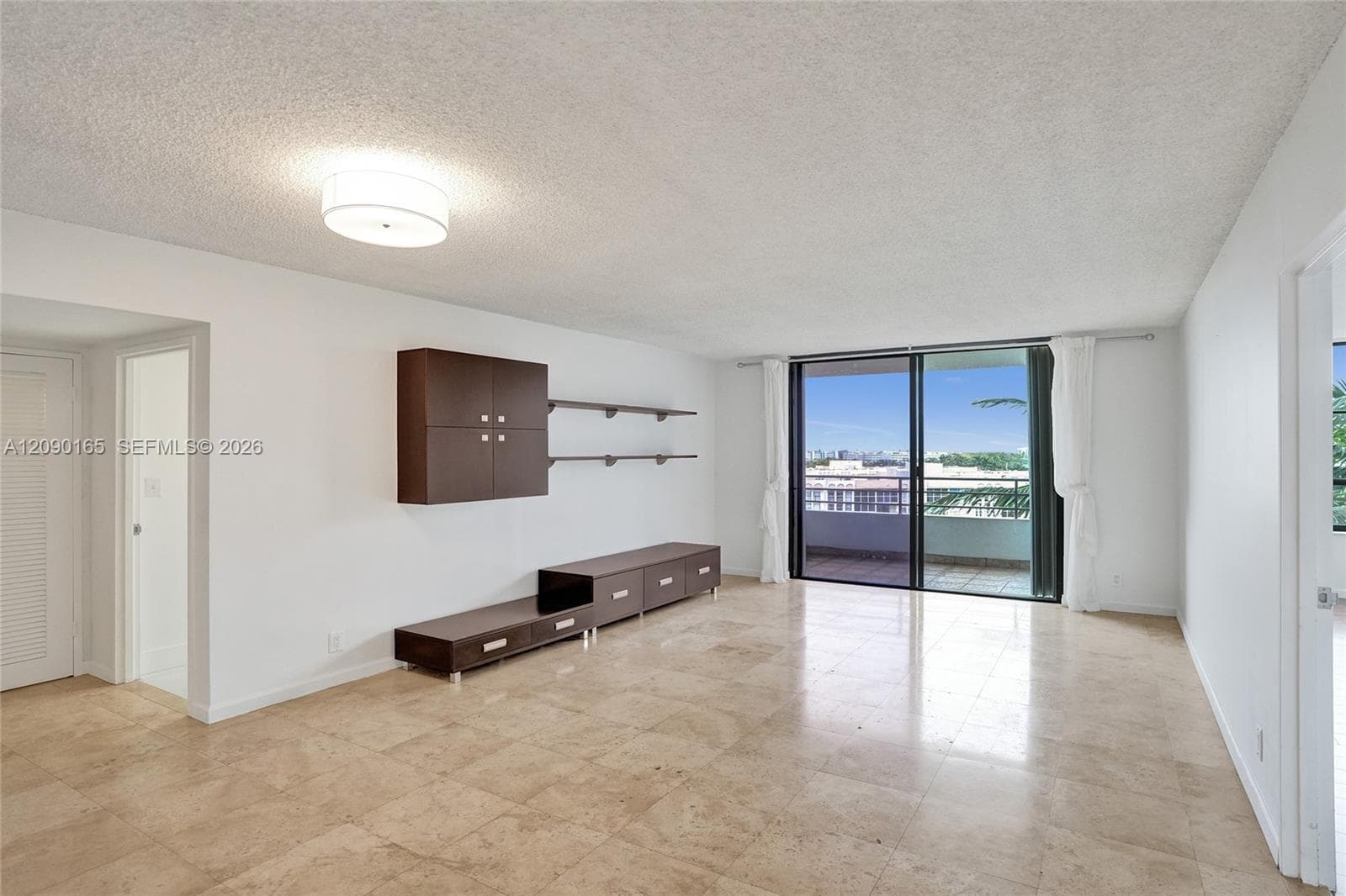 500 Three Islands Blvd 408 photo 2