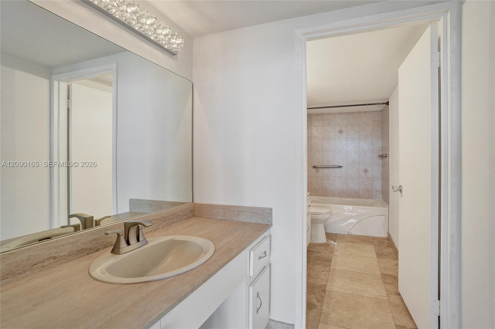 500 Three Islands Blvd 408 photo 18