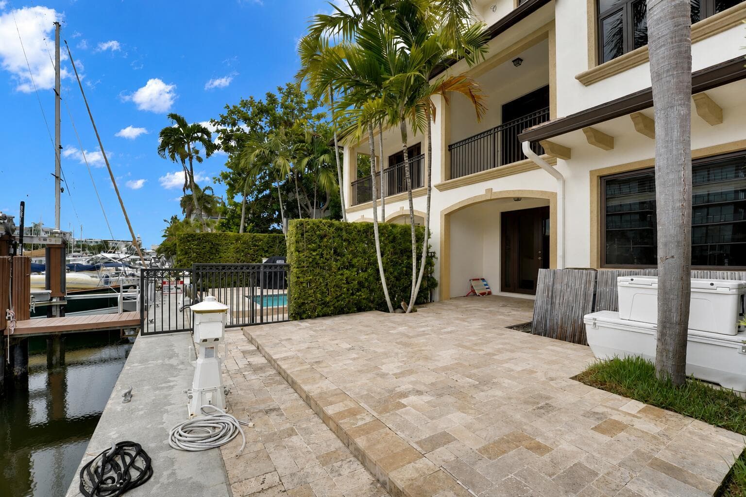 105 ISLE OF VENICE Drive 105 photo 4