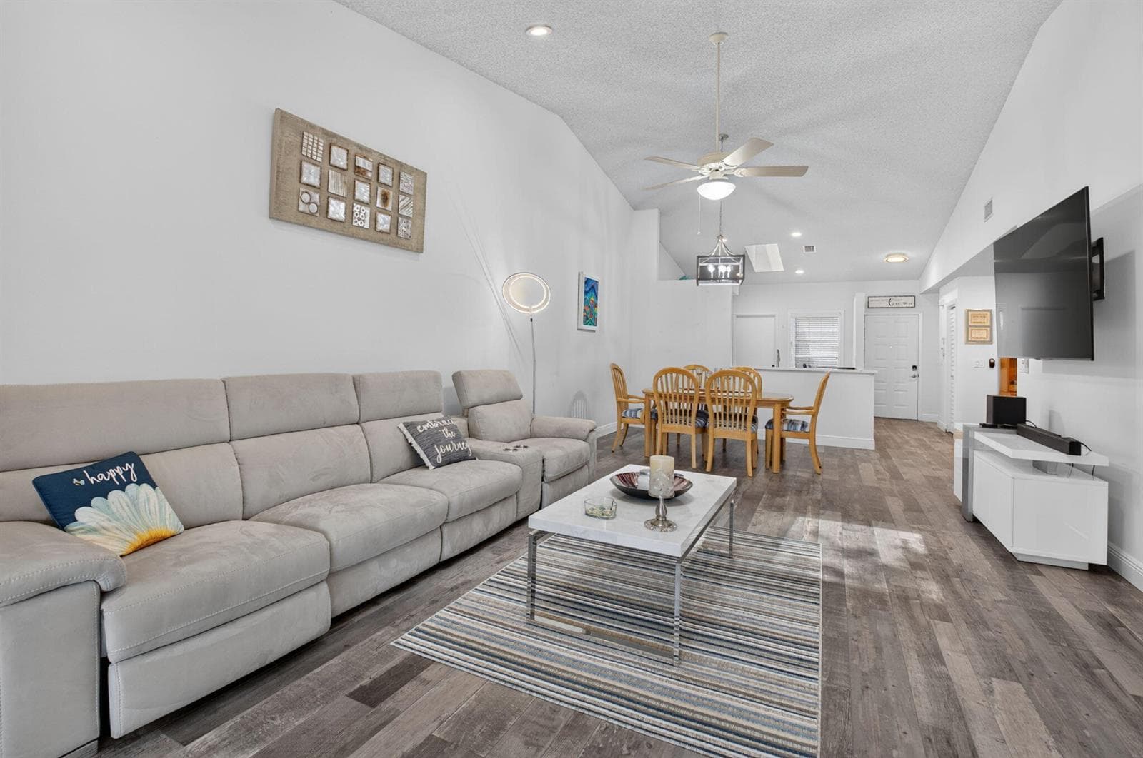 6427 Pointe Pleasant Circle photo 12