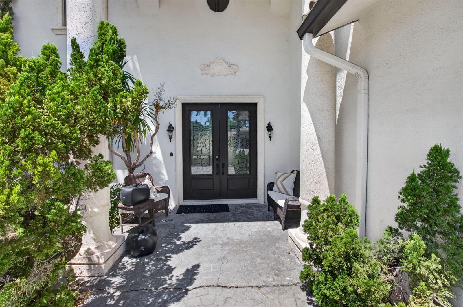749 SW 2nd Street photo 3