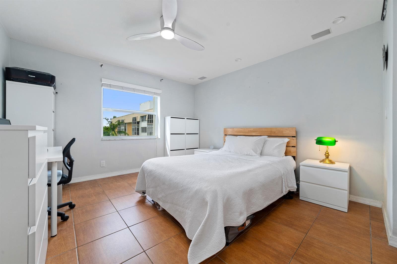 2990 NE 16TH Avenue 304 photo 10