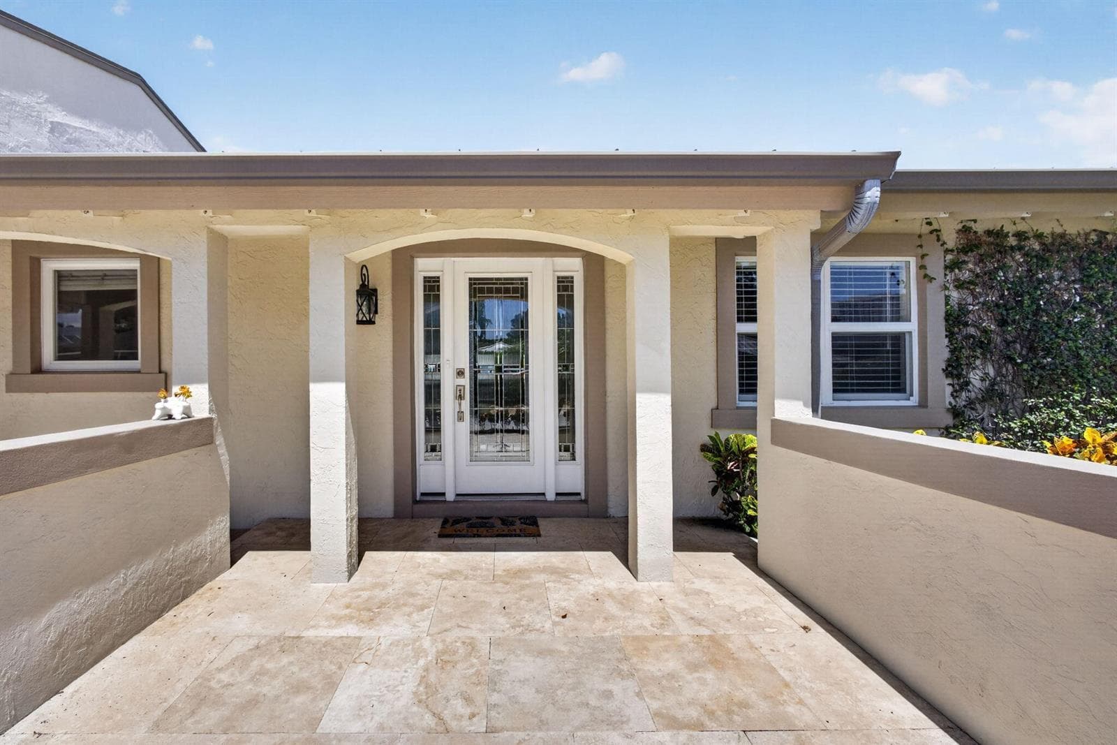 1180 Singer Drive photo 4