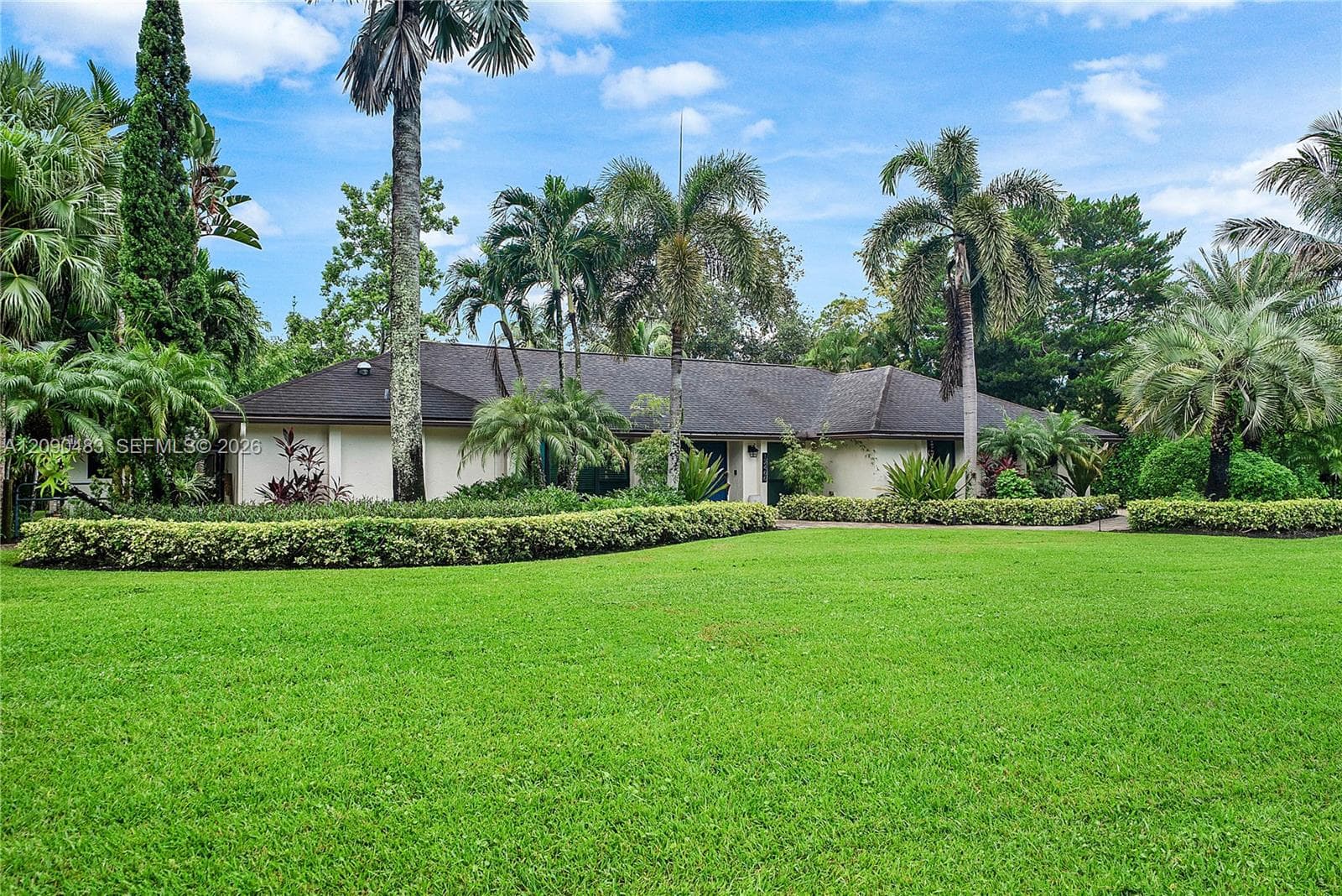 12466 Quercus Ln photo 2