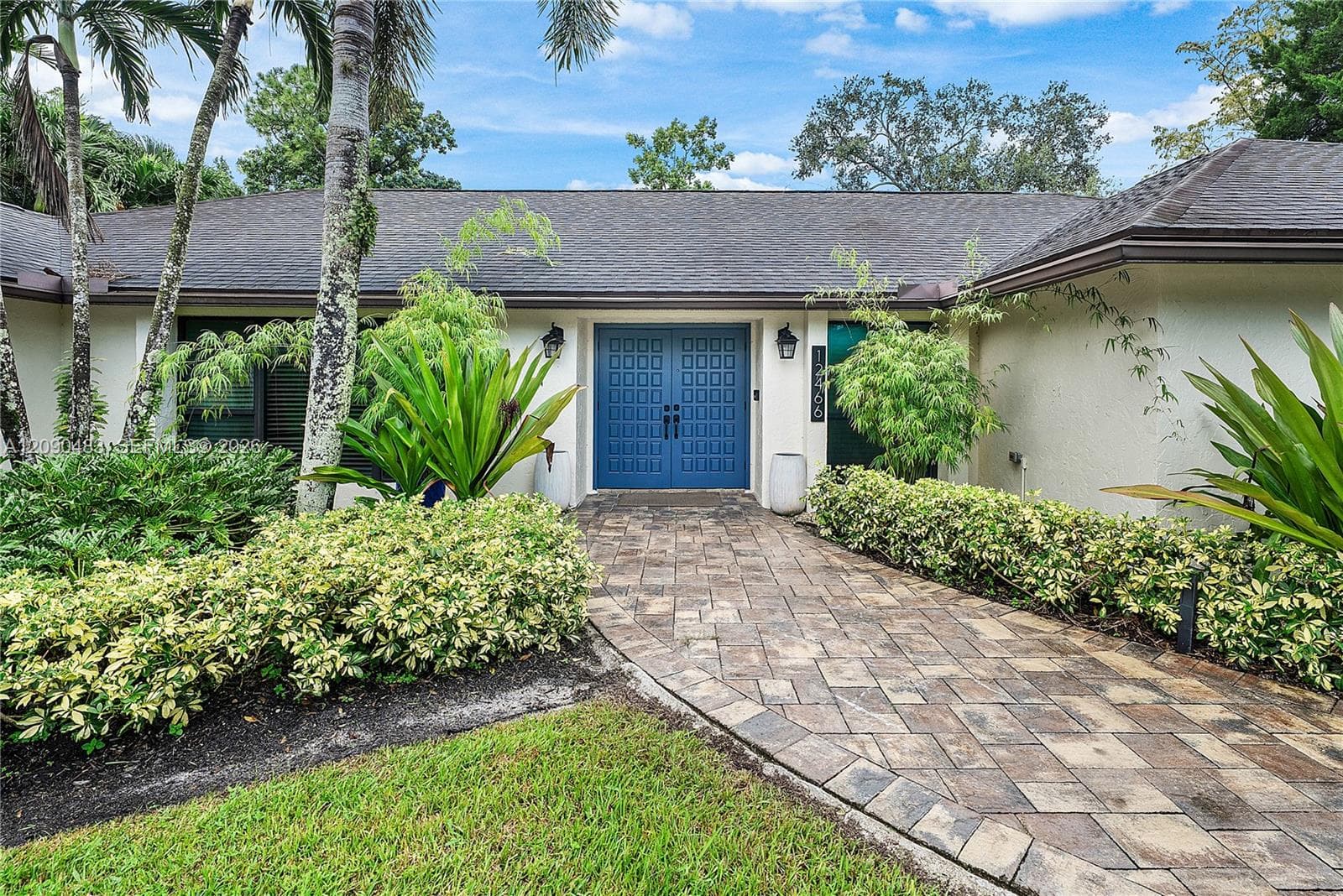 12466 Quercus Ln photo 3
