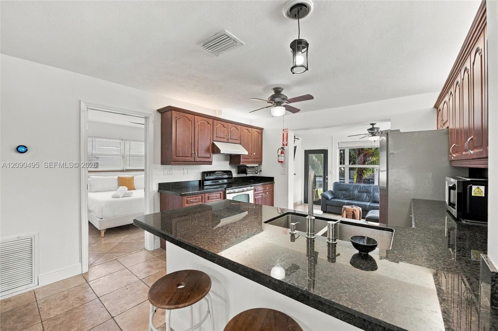 4540 SW 28th Ter photo 10