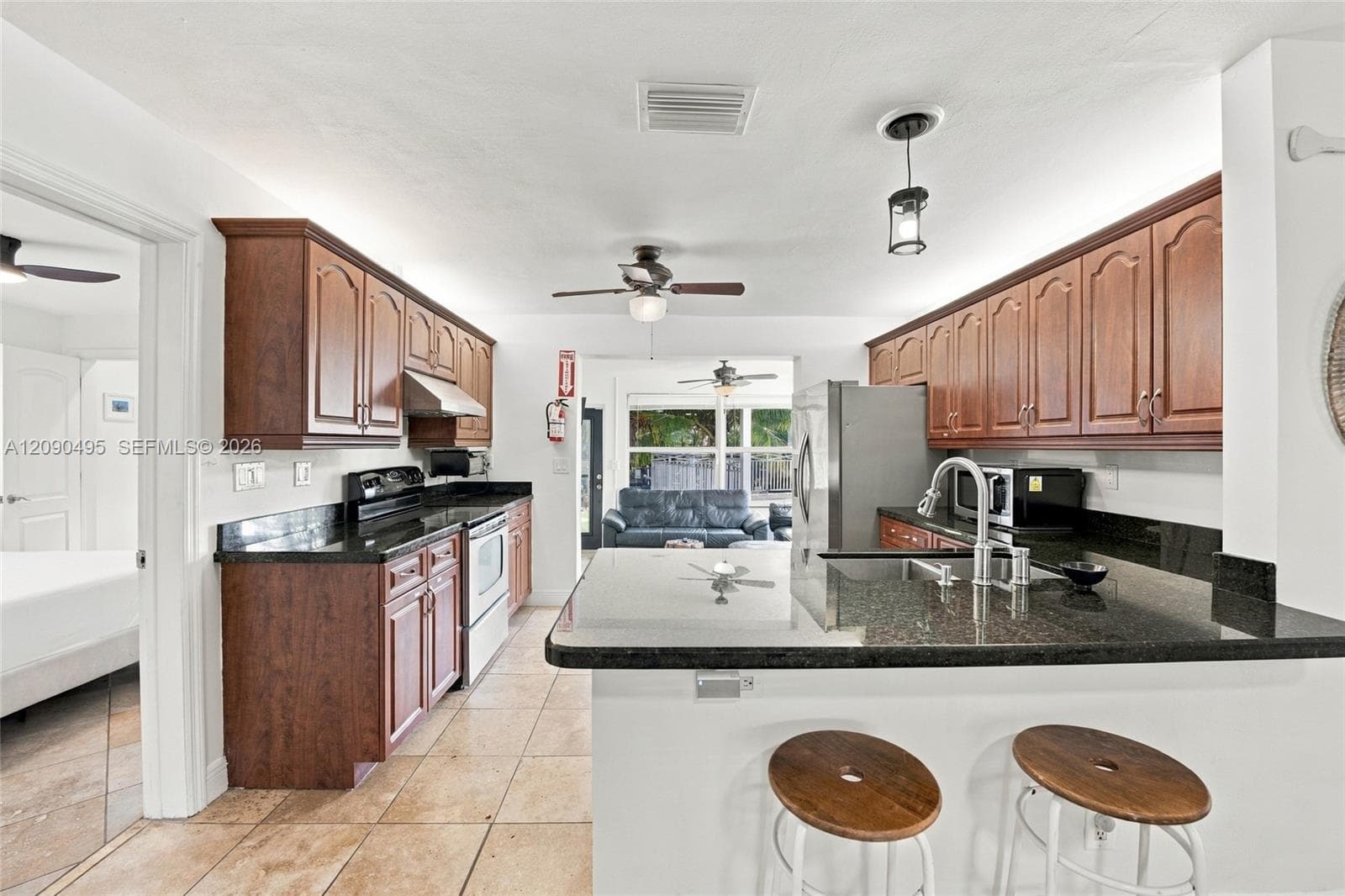4540 SW 28th Ter photo 11