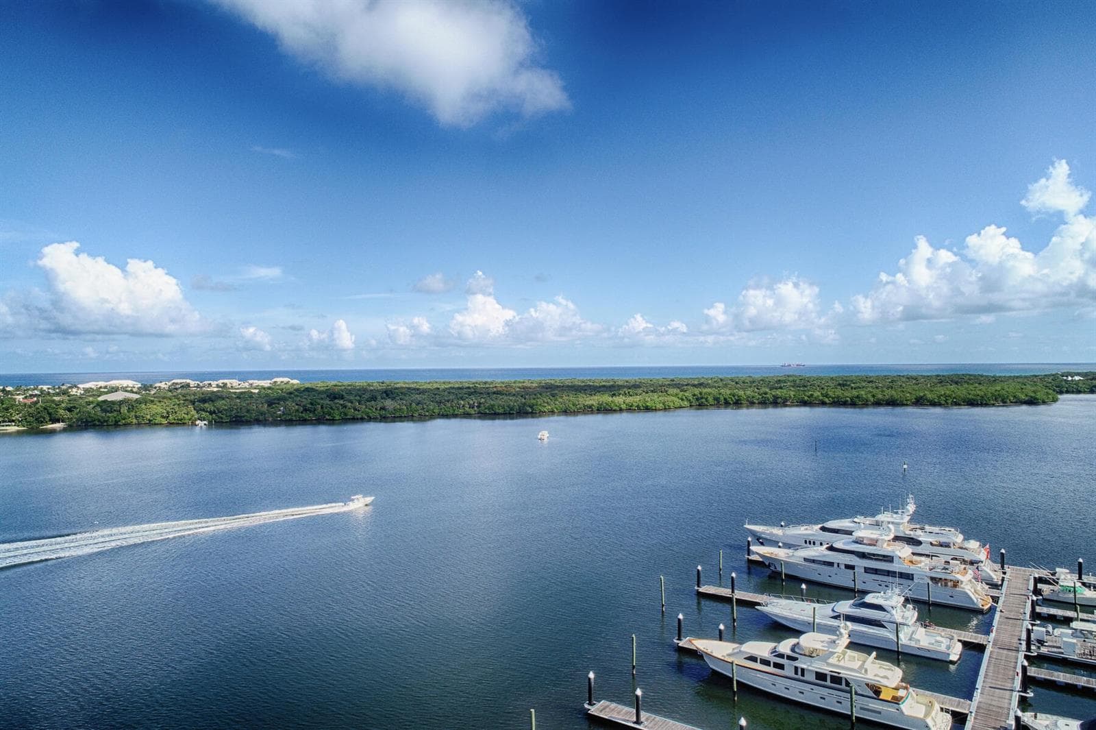 100 Lakeshore Drive 754 photo 1