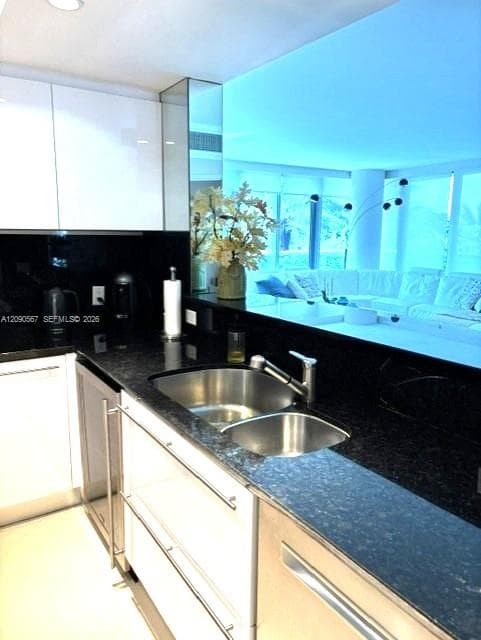 9401 W Collins Ave 303 photo 14
