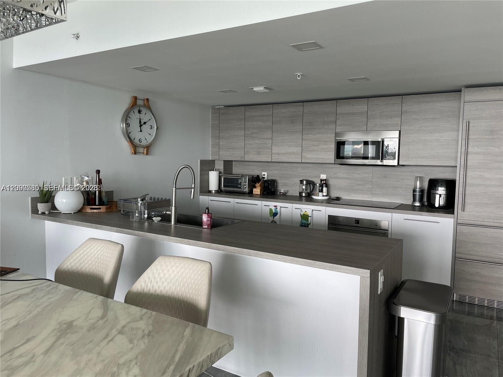 400 Sunny Isles Blvd 1719 photo 12