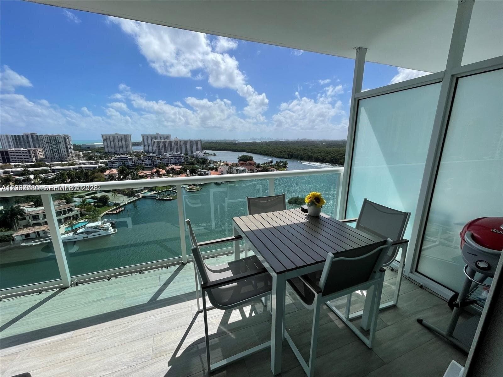 400 Sunny Isles Blvd 1719 photo 4