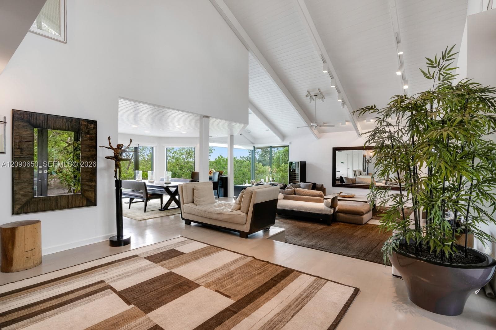 11095 Marin St photo 5