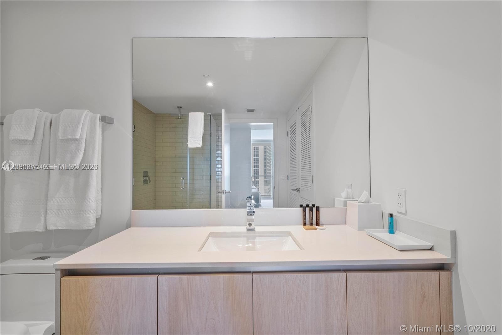 4010 S Ocean Dr R1207 photo 12