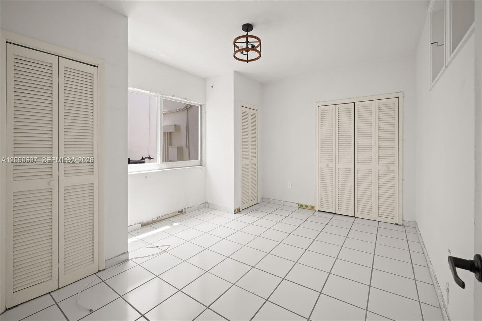 1130 Venetian Way 1D photo 20