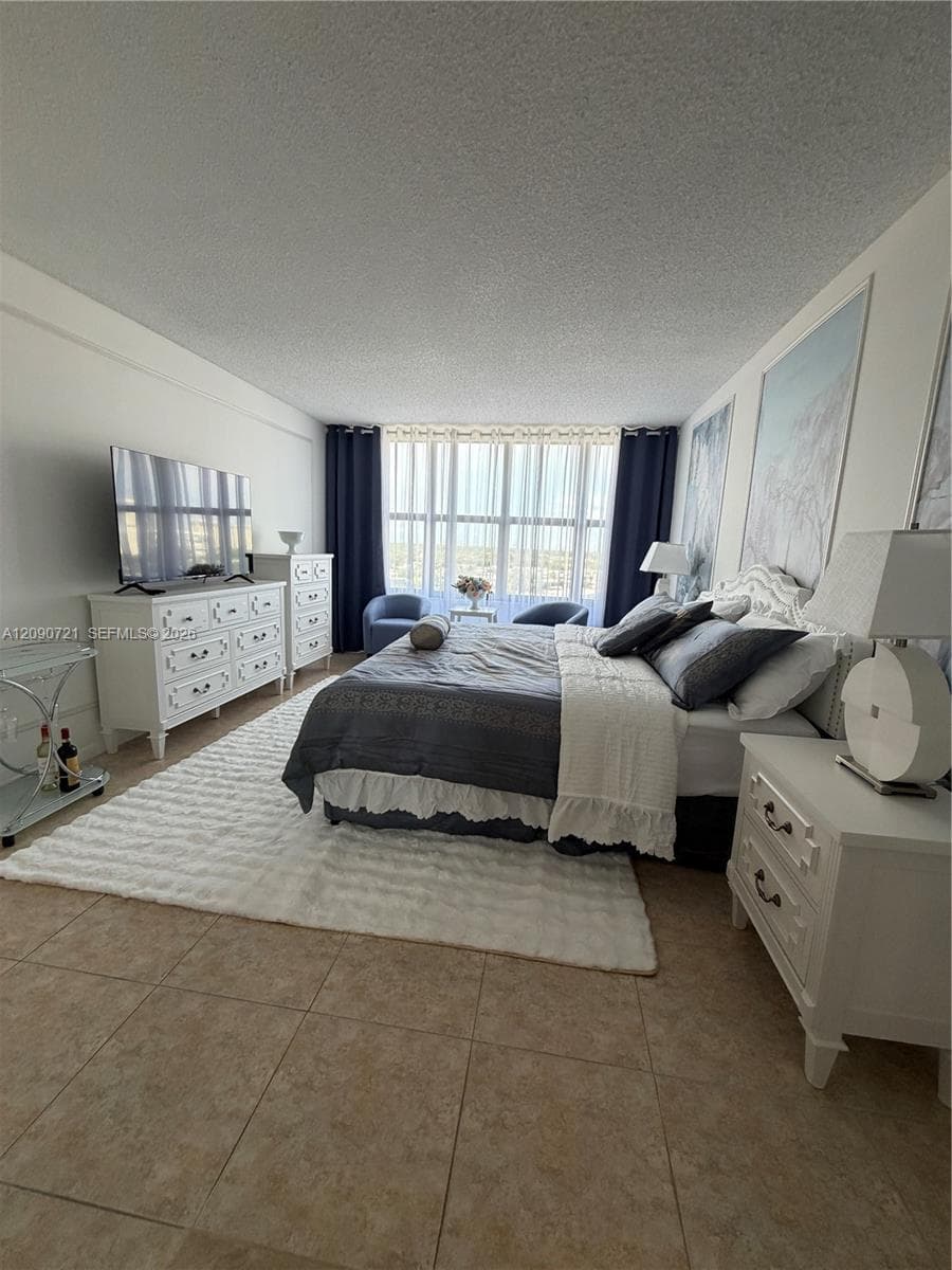 2500 Parkview Dr 907 photo 7