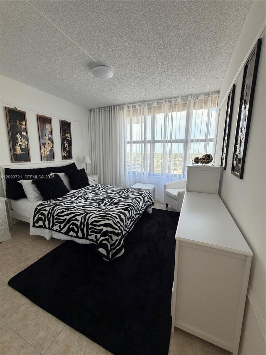 2500 Parkview Dr 907 photo 14