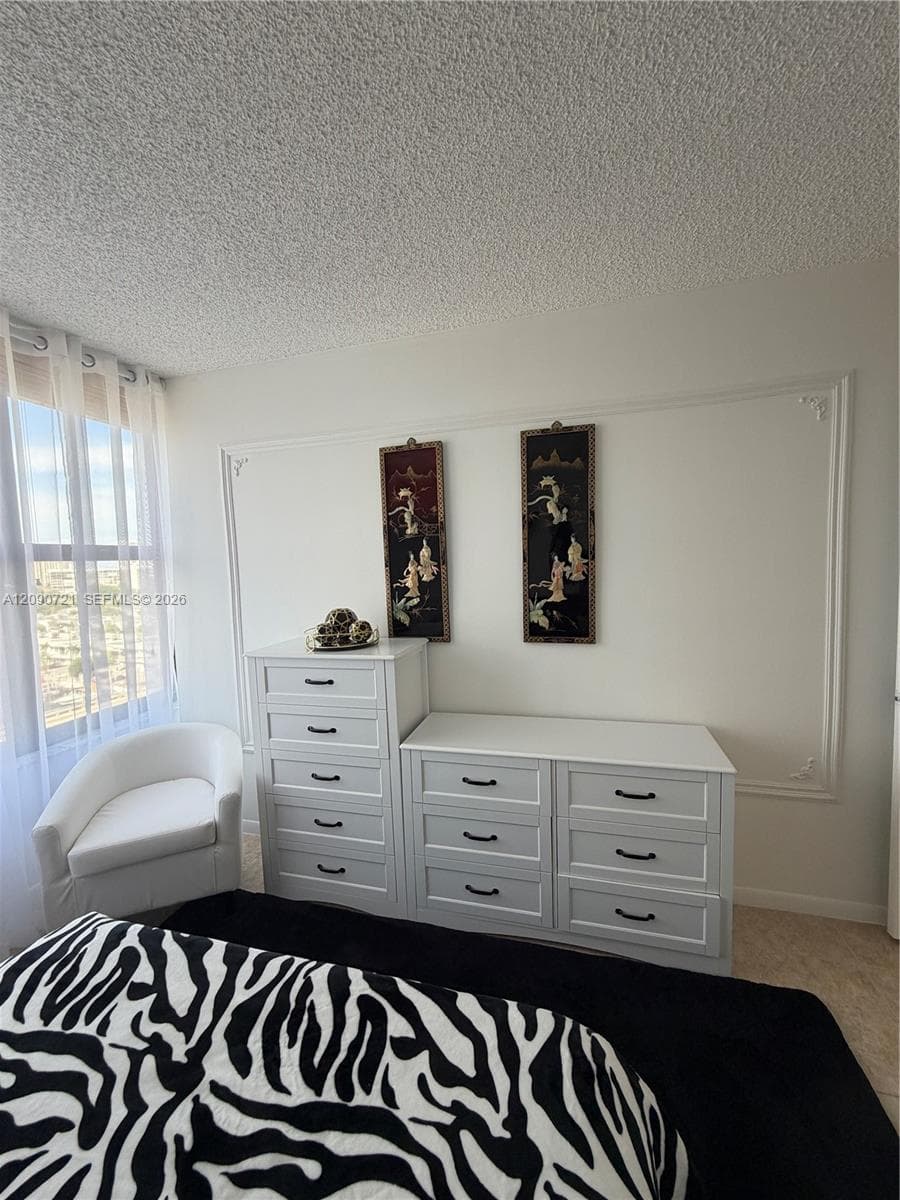 2500 Parkview Dr 907 photo 15